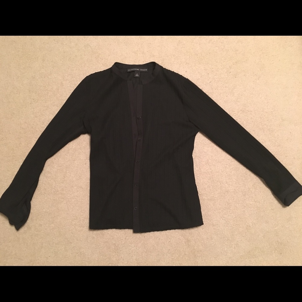 Chaus black button-down blouse